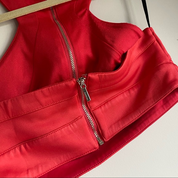 BEBE Coral Keyhole Crop Top - Picture 4 of 4